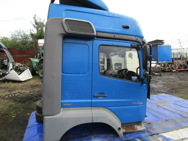 MERCEDES AXOR CAB EX 2012 - Kabina za Kamion: slika MERCEDES AXOR CAB EX 2012 - Kabina za Kamion MERCEDES AXOR CAB EX 2012 - Kabina za Kamion: slika MERCEDES AXOR CAB EX 2012 - Kabina za Kamion