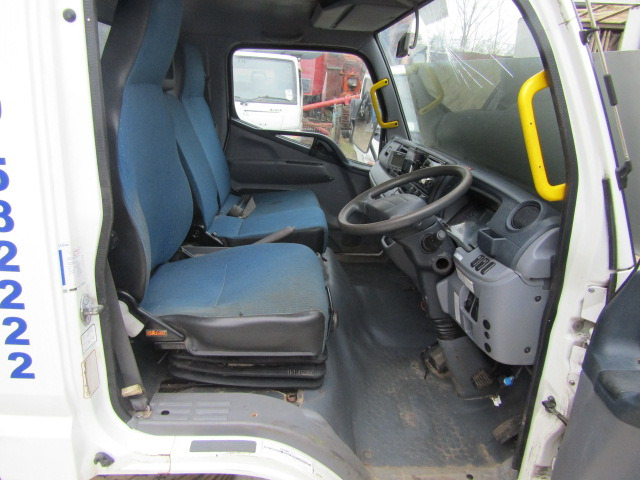 MITSUBISHI FUSO 7C15/18 CAB 2012 - Kabina za Kamion: slika MITSUBISHI FUSO 7C15/18 CAB 2012 - Kabina za Kamion MITSUBISHI FUSO 7C15/18 CAB 2012 - Kabina za Kamion: slika MITSUBISHI FUSO 7C15/18 CAB 2012 - Kabina za Kamion