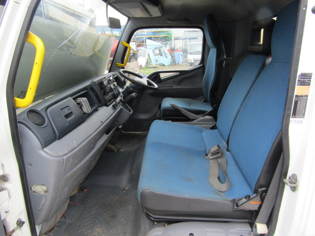MITSUBISHI FUSO 7C15/18 CAB 2012 - Kabina za Kamion: slika MITSUBISHI FUSO 7C15/18 CAB 2012 - Kabina za Kamion MITSUBISHI FUSO 7C15/18 CAB 2012 - Kabina za Kamion: slika MITSUBISHI FUSO 7C15/18 CAB 2012 - Kabina za Kamion