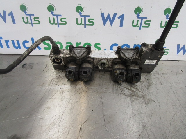SCANIA 124 420 DC1203 INJECTOR RAIL 1440233/1511693 - Motor i dijelovi za Kamion: slika SCANIA 124 420 DC1203 INJECTOR RAIL 1440233/1511693 - Motor i dijelovi za Kamion SCANIA 124 420 DC1203 INJECTOR RAIL 1440233/1511693 - Motor i dijelovi za Kamion: slika SCANIA 124 420 DC1203 INJECTOR RAIL 1440233/1511693 - Motor i dijelovi za Kamion