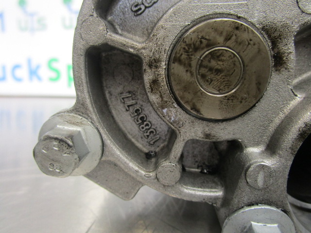 SCANIA 124 420 DC1203 OIL PUMP P/NO 3 - Motor i dijelovi za Kamion: slika SCANIA 124 420 DC1203 OIL PUMP P/NO 3 - Motor i dijelovi za Kamion SCANIA 124 420 DC1203 OIL PUMP P/NO 3 - Motor i dijelovi za Kamion: slika SCANIA 124 420 DC1203 OIL PUMP P/NO 3 - Motor i dijelovi za Kamion
