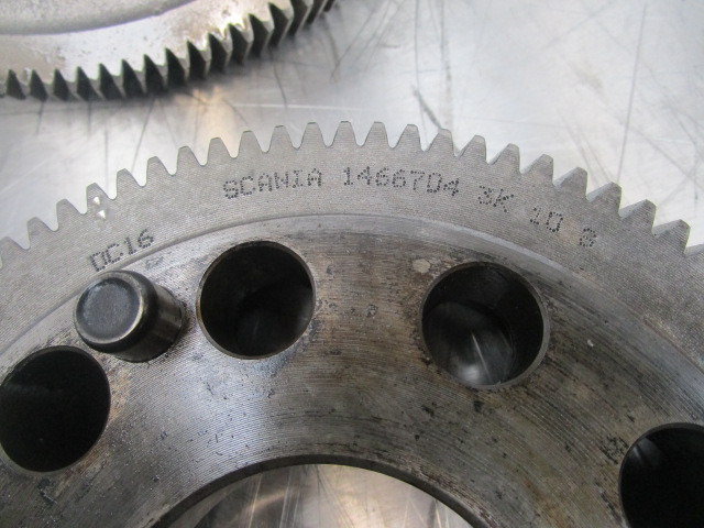 SCANIA 124 420 FRONT TIMING GEARS P/NO 1398294/1466704 - Motor i dijelovi za Kamion: slika SCANIA 124 420 FRONT TIMING GEARS P/NO 1398294/1466704 - Motor i dijelovi za Kamion SCANIA 124 420 FRONT TIMING GEARS P/NO 1398294/1466704 - Motor i dijelovi za Kamion: slika SCANIA 124 420 FRONT TIMING GEARS P/NO 1398294/1466704 - Motor i dijelovi za Kamion