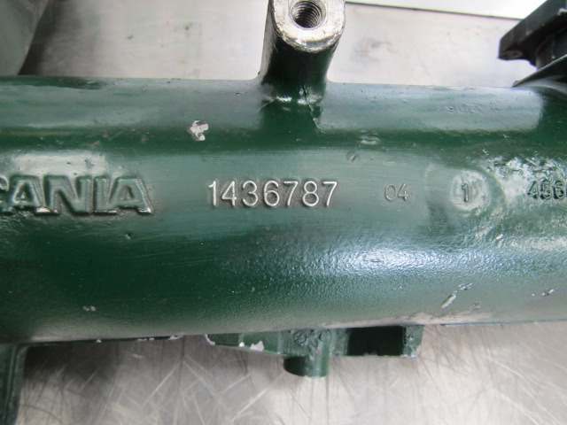SCANIA 144/164 V8 INLET AIR INTAKE MANIFOLD - Motor i dijelovi za Kamion: slika SCANIA 144/164 V8 INLET AIR INTAKE MANIFOLD - Motor i dijelovi za Kamion SCANIA 144/164 V8 INLET AIR INTAKE MANIFOLD - Motor i dijelovi za Kamion: slika SCANIA 144/164 V8 INLET AIR INTAKE MANIFOLD - Motor i dijelovi za Kamion