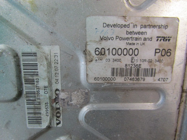 VOLVO D7E ENGINE ECU P/NO 60100000 P06 VOLVO P/NO 499553 - Upravljačka jedinica (ECU) za Kamion: slika VOLVO D7E ENGINE ECU P/NO 60100000 P06 VOLVO P/NO 499553 - Upravljačka jedinica (ECU) za Kamion VOLVO D7E ENGINE ECU P/NO 60100000 P06 VOLVO P/NO 499553 - Upravljačka jedinica (ECU) za Kamion: slika VOLVO D7E ENGINE ECU P/NO 60100000 P06 VOLVO P/NO 499553 - Upravljačka jedinica (ECU) za Kamion