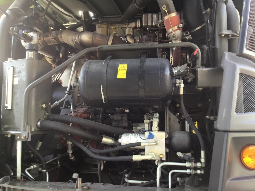 Silažni kombajn CLAAS JAGUAR 960: slika Silažni kombajn CLAAS JAGUAR 960 Silažni kombajn CLAAS JAGUAR 960: slika Silažni kombajn CLAAS JAGUAR 960