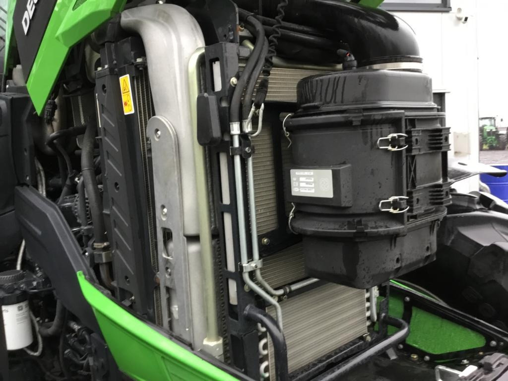 Deutz AGROTRON 6215 TTV - Traktor: slika Deutz AGROTRON 6215 TTV - Traktor Deutz AGROTRON 6215 TTV - Traktor: slika Deutz AGROTRON 6215 TTV - Traktor