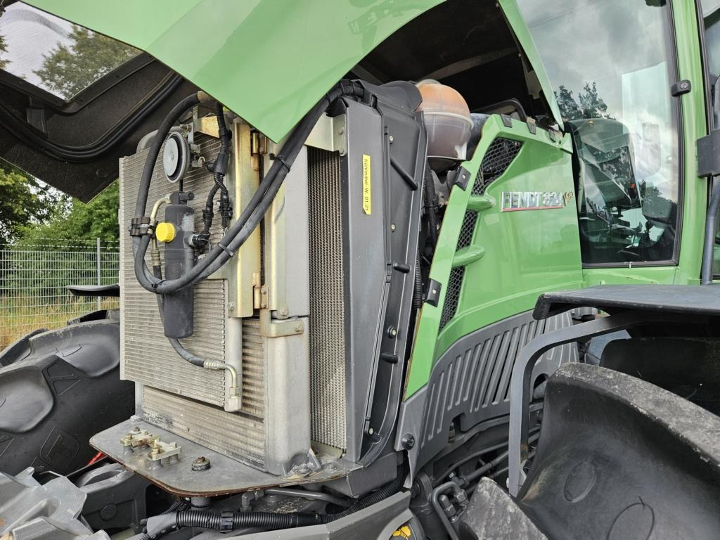 Fendt 824 Vario ProfiPlus - Traktor: slika Fendt 824 Vario ProfiPlus - Traktor Fendt 824 Vario ProfiPlus - Traktor: slika Fendt 824 Vario ProfiPlus - Traktor