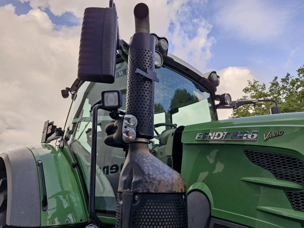 Fendt 826 VARIO PROFI PLUS - Traktor: slika Fendt 826 VARIO PROFI PLUS - Traktor Fendt 826 VARIO PROFI PLUS - Traktor: slika Fendt 826 VARIO PROFI PLUS - Traktor