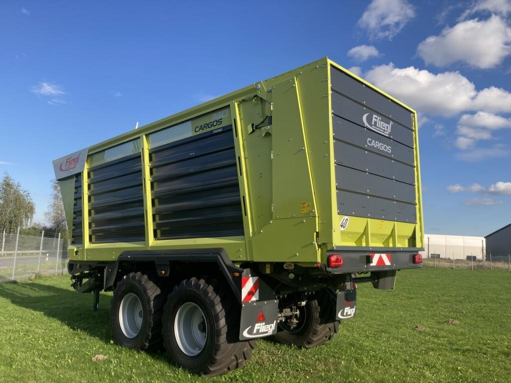 Fliegl CARGOS 740 TREND - Prikolica za poljoprivredna gospodarstva: slika Fliegl CARGOS 740 TREND - Prikolica za poljoprivredna gospodarstva Fliegl CARGOS 740 TREND - Prikolica za poljoprivredna gospodarstva: slika Fliegl CARGOS 740 TREND - Prikolica za poljoprivredna gospodarstva