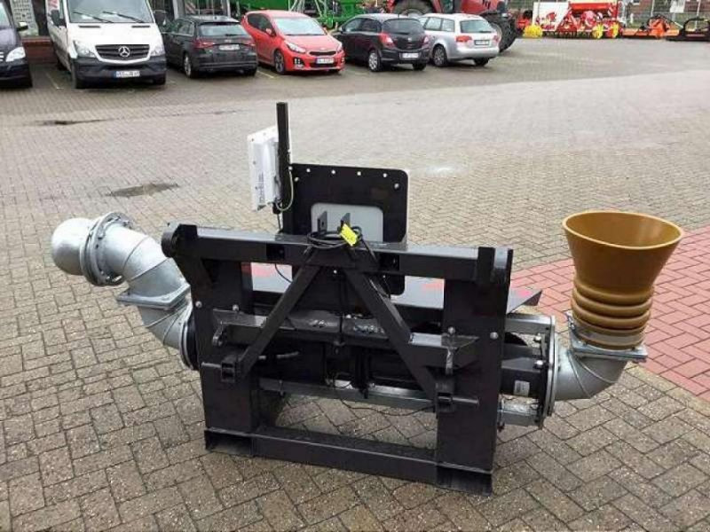 Fliegl NIR STATION 8 - Oprema za gnojenje: slika Fliegl NIR STATION 8 - Oprema za gnojenje Fliegl NIR STATION 8 - Oprema za gnojenje: slika Fliegl NIR STATION 8 - Oprema za gnojenje