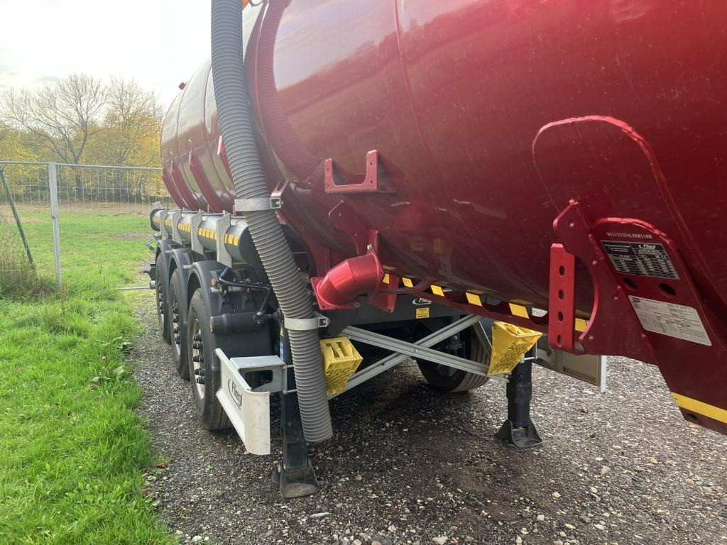 Fliegl STF 27500 TRUCK-LINE - Oprema za gnojenje: slika Fliegl STF 27500 TRUCK-LINE - Oprema za gnojenje Fliegl STF 27500 TRUCK-LINE - Oprema za gnojenje: slika Fliegl STF 27500 TRUCK-LINE - Oprema za gnojenje