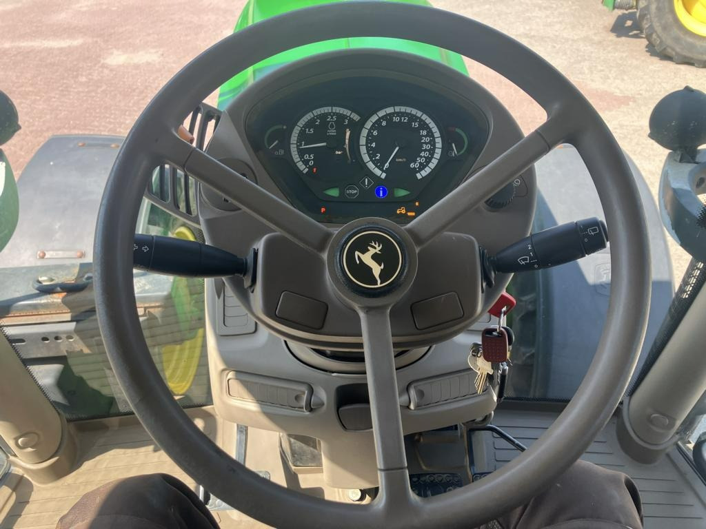 Traktor John Deere 6170R: slika Traktor John Deere 6170R