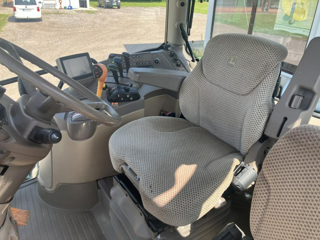 Traktor John Deere 6170R: slika Traktor John Deere 6170R