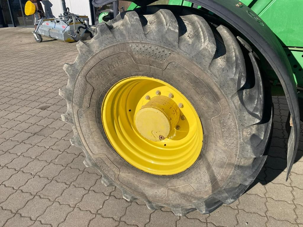 John Deere 6190R - Traktor: slika John Deere 6190R - Traktor John Deere 6190R - Traktor: slika John Deere 6190R - Traktor