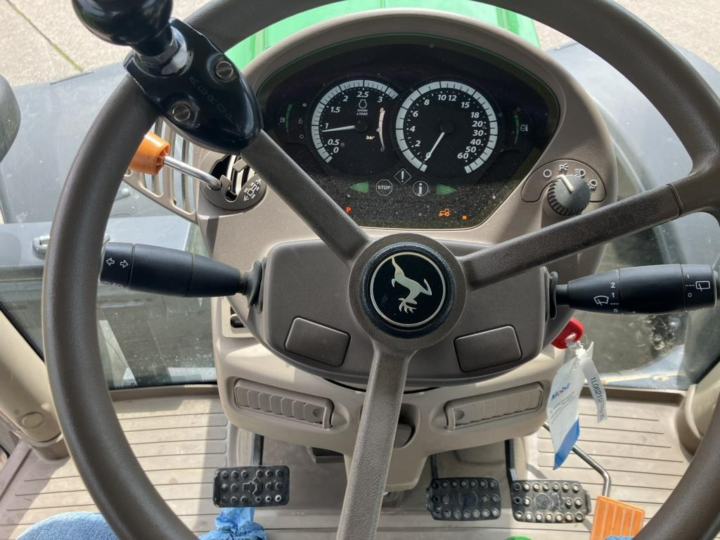 John Deere 6215R - Traktor: slika John Deere 6215R - Traktor John Deere 6215R - Traktor: slika John Deere 6215R - Traktor