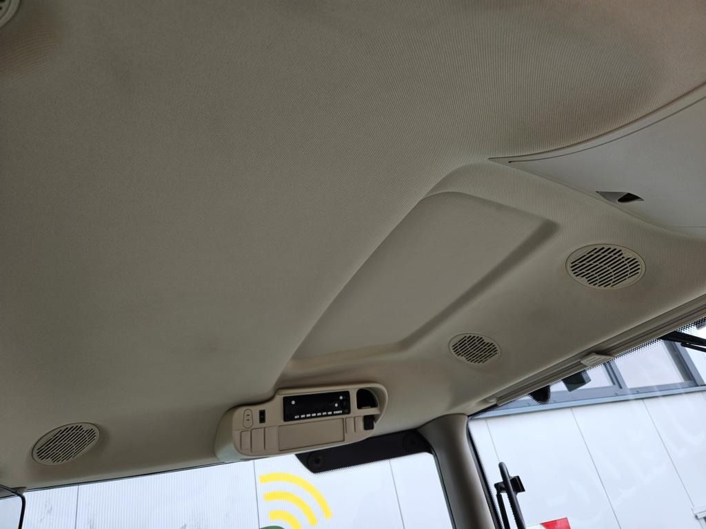 Traktor John Deere 6R185: slika Traktor John Deere 6R185