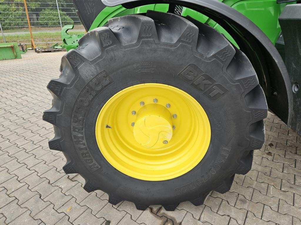 Traktor John Deere 6R185: slika Traktor John Deere 6R185