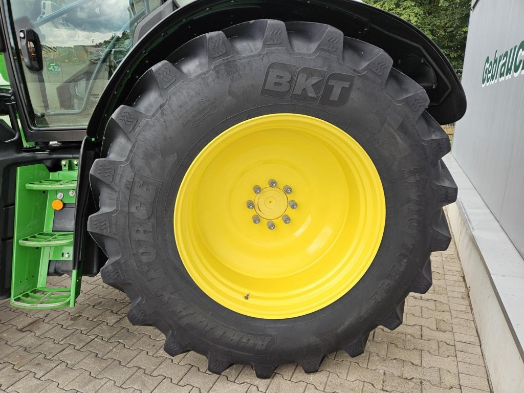Traktor John Deere 6R185: slika Traktor John Deere 6R185