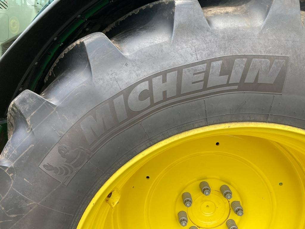 John Deere 6R185 - Traktor: slika John Deere 6R185 - Traktor John Deere 6R185 - Traktor: slika John Deere 6R185 - Traktor