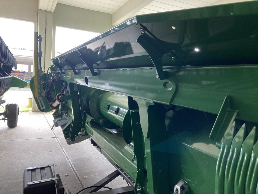 John Deere 722X - Kombajn za žetvu: slika John Deere 722X - Kombajn za žetvu John Deere 722X - Kombajn za žetvu: slika John Deere 722X - Kombajn za žetvu