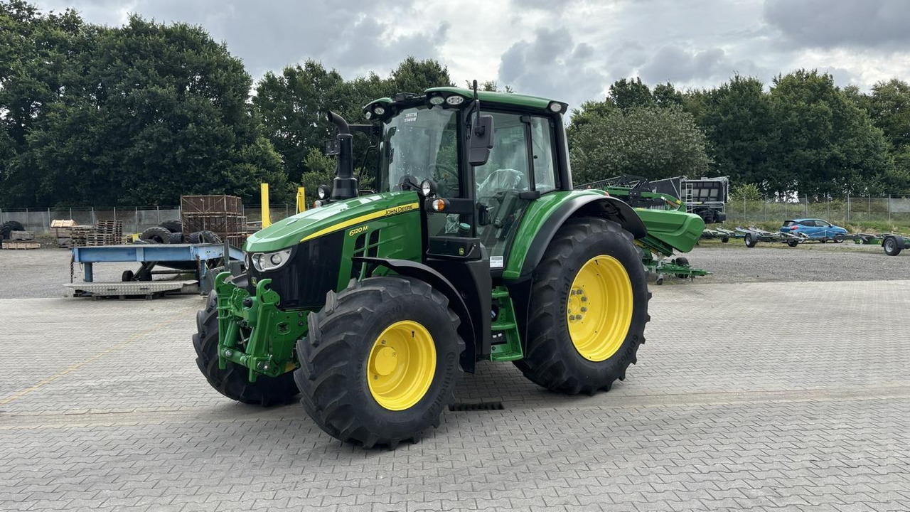 John Deere TRAKTOR 6120M MIT KABINE - Traktor: slika John Deere TRAKTOR 6120M MIT KABINE - Traktor John Deere TRAKTOR 6120M MIT KABINE - Traktor: slika John Deere TRAKTOR 6120M MIT KABINE - Traktor