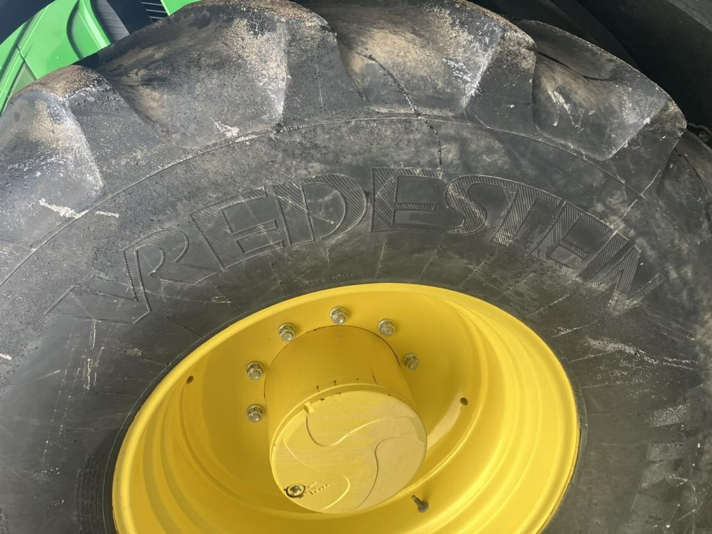 John Deere TRAKTOR 6175R - Traktor: slika John Deere TRAKTOR 6175R - Traktor John Deere TRAKTOR 6175R - Traktor: slika John Deere TRAKTOR 6175R - Traktor