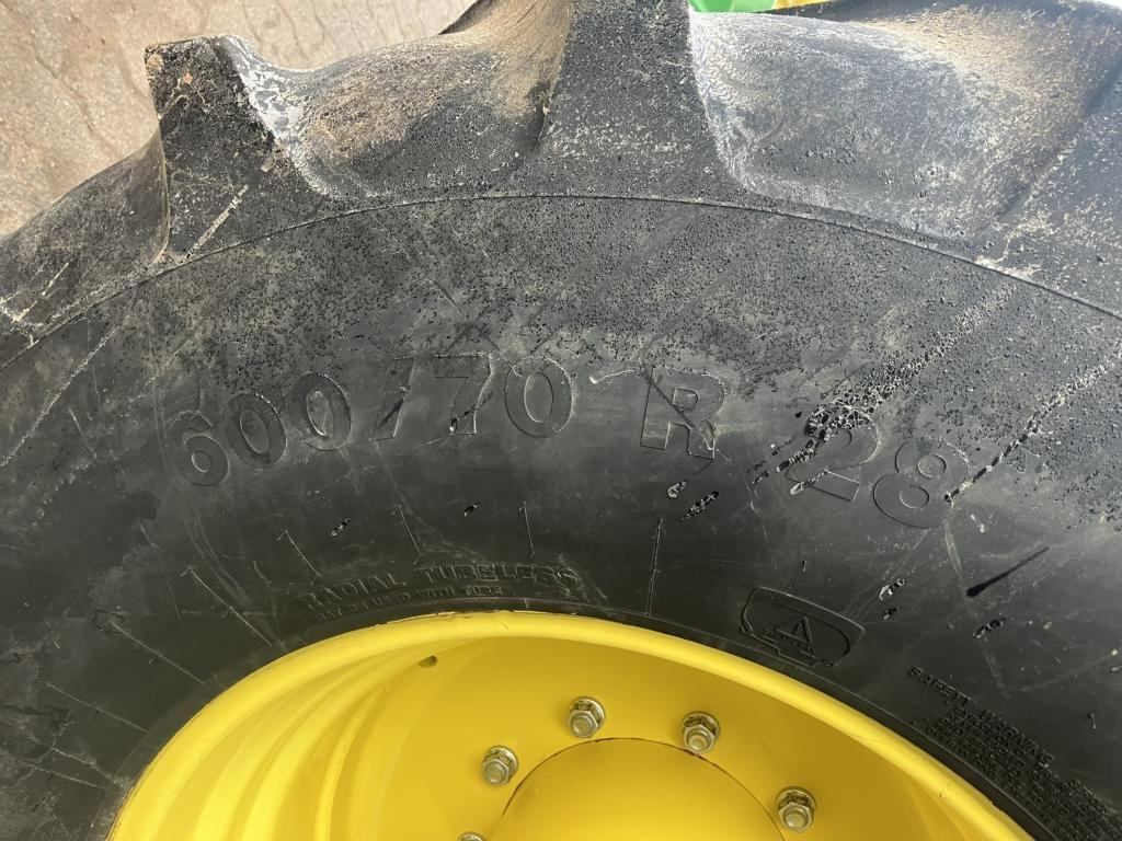 John Deere TRAKTOR 6175R - Traktor: slika John Deere TRAKTOR 6175R - Traktor John Deere TRAKTOR 6175R - Traktor: slika John Deere TRAKTOR 6175R - Traktor