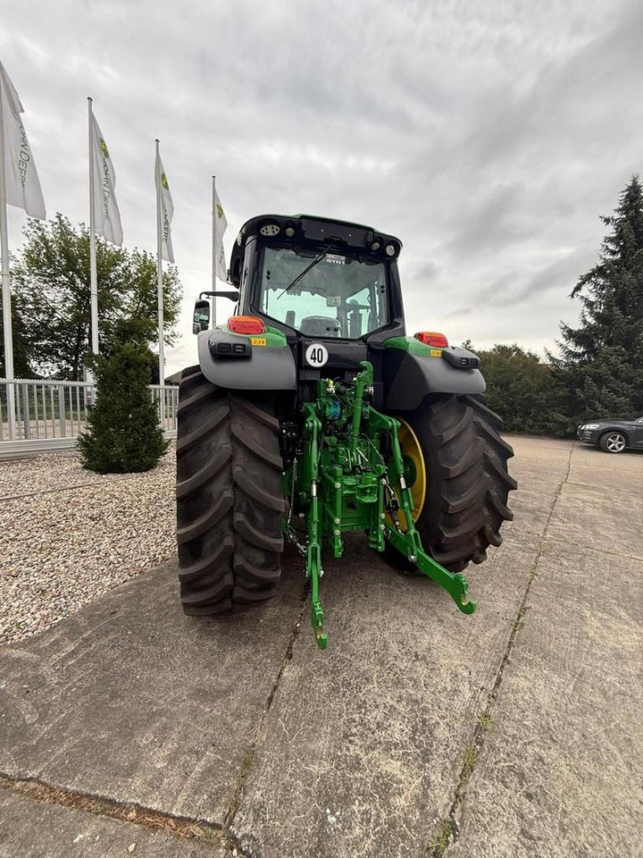 John Deere TRAKTOR 6195M MIT KABINE - Traktor: slika John Deere TRAKTOR 6195M MIT KABINE - Traktor John Deere TRAKTOR 6195M MIT KABINE - Traktor: slika John Deere TRAKTOR 6195M MIT KABINE - Traktor