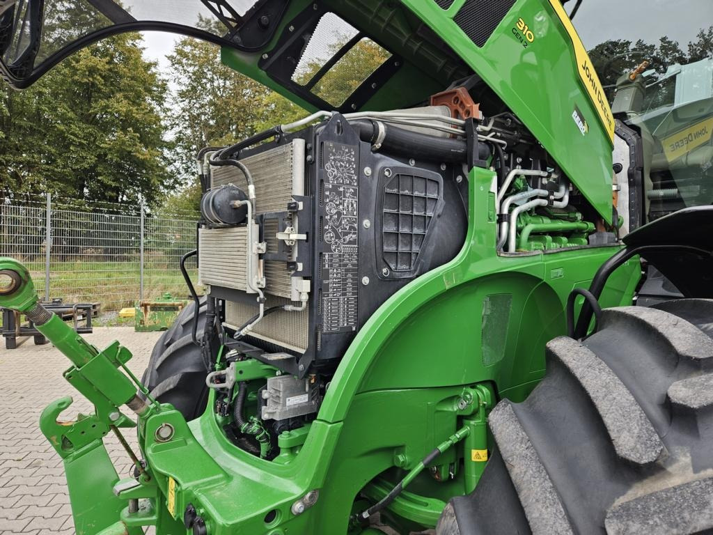 John Deere TRAKTOR 7R310 - Traktor: slika John Deere TRAKTOR 7R310 - Traktor John Deere TRAKTOR 7R310 - Traktor: slika John Deere TRAKTOR 7R310 - Traktor