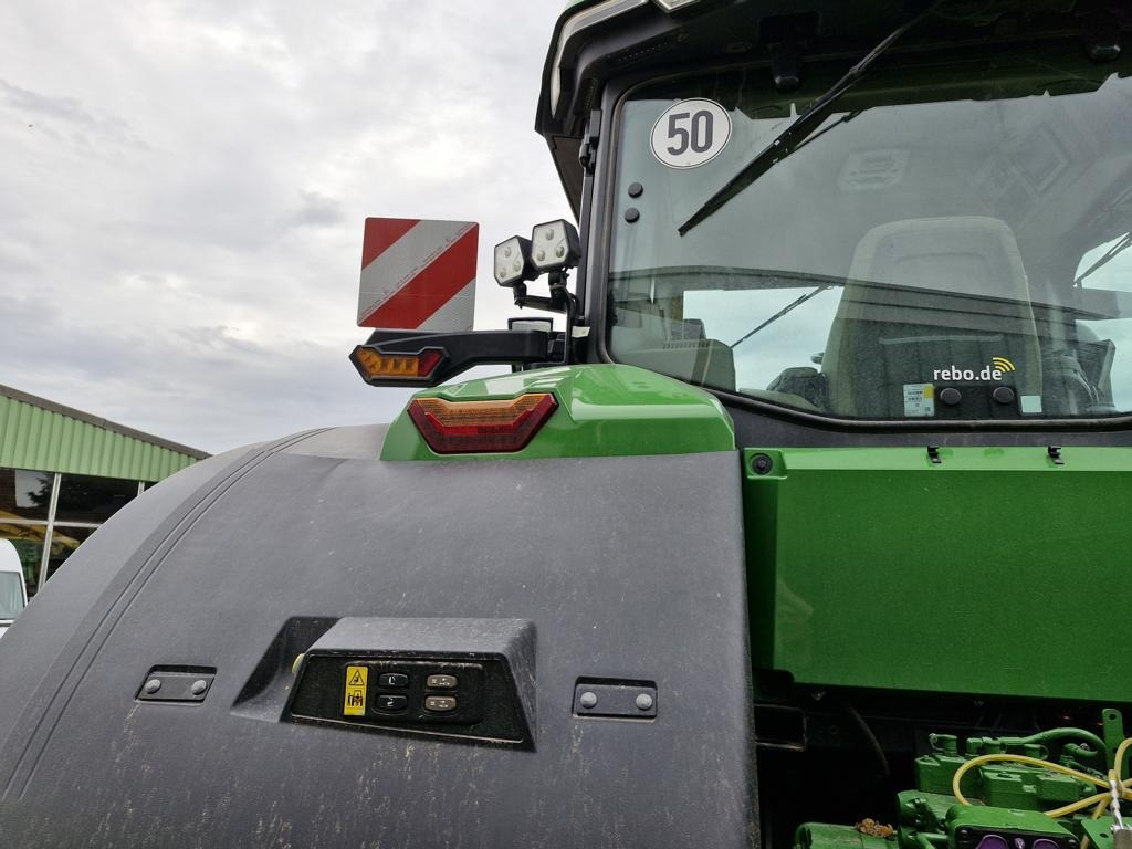 John Deere TRAKTOR 7R330 - Traktor: slika John Deere TRAKTOR 7R330 - Traktor John Deere TRAKTOR 7R330 - Traktor: slika John Deere TRAKTOR 7R330 - Traktor