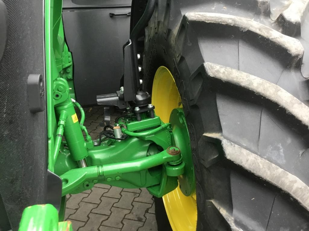 Zakup John Deere TRAKTOR 7R330 John Deere TRAKTOR 7R330: slika Zakup John Deere TRAKTOR 7R330 John Deere TRAKTOR 7R330
