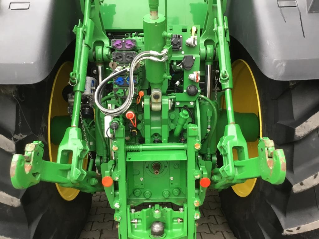 Zakup John Deere TRAKTOR 7R330 John Deere TRAKTOR 7R330: slika Zakup John Deere TRAKTOR 7R330 John Deere TRAKTOR 7R330