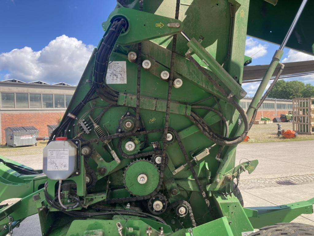 Novi Omotač bala John Deere V461M - PAKET FÜR RUNDBALLENPR: slika Novi Omotač bala John Deere V461M - PAKET FÜR RUNDBALLENPR