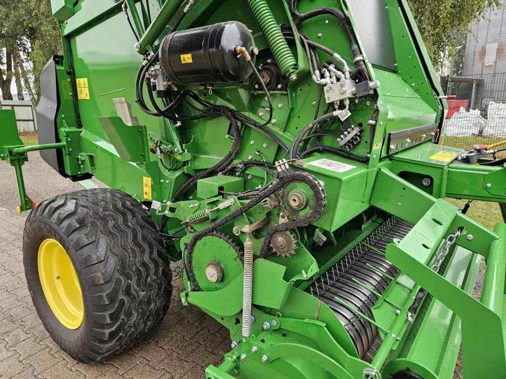 John Deere V461M - PAKET FÜR RUNDBALLENPR - Omotač bala: slika John Deere V461M - PAKET FÜR RUNDBALLENPR - Omotač bala John Deere V461M - PAKET FÜR RUNDBALLENPR - Omotač bala: slika John Deere V461M - PAKET FÜR RUNDBALLENPR - Omotač bala