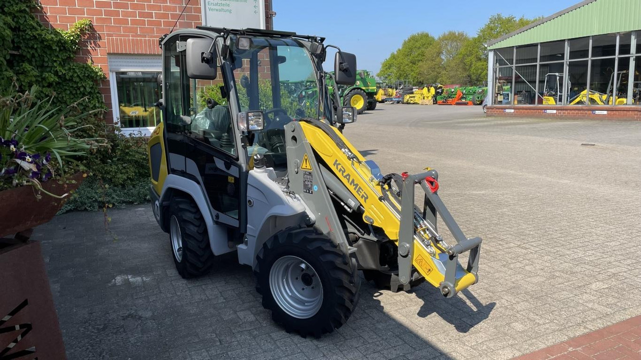 Novi Utovarivač na kotačima Kramer 5040: slika Novi Utovarivač na kotačima Kramer 5040