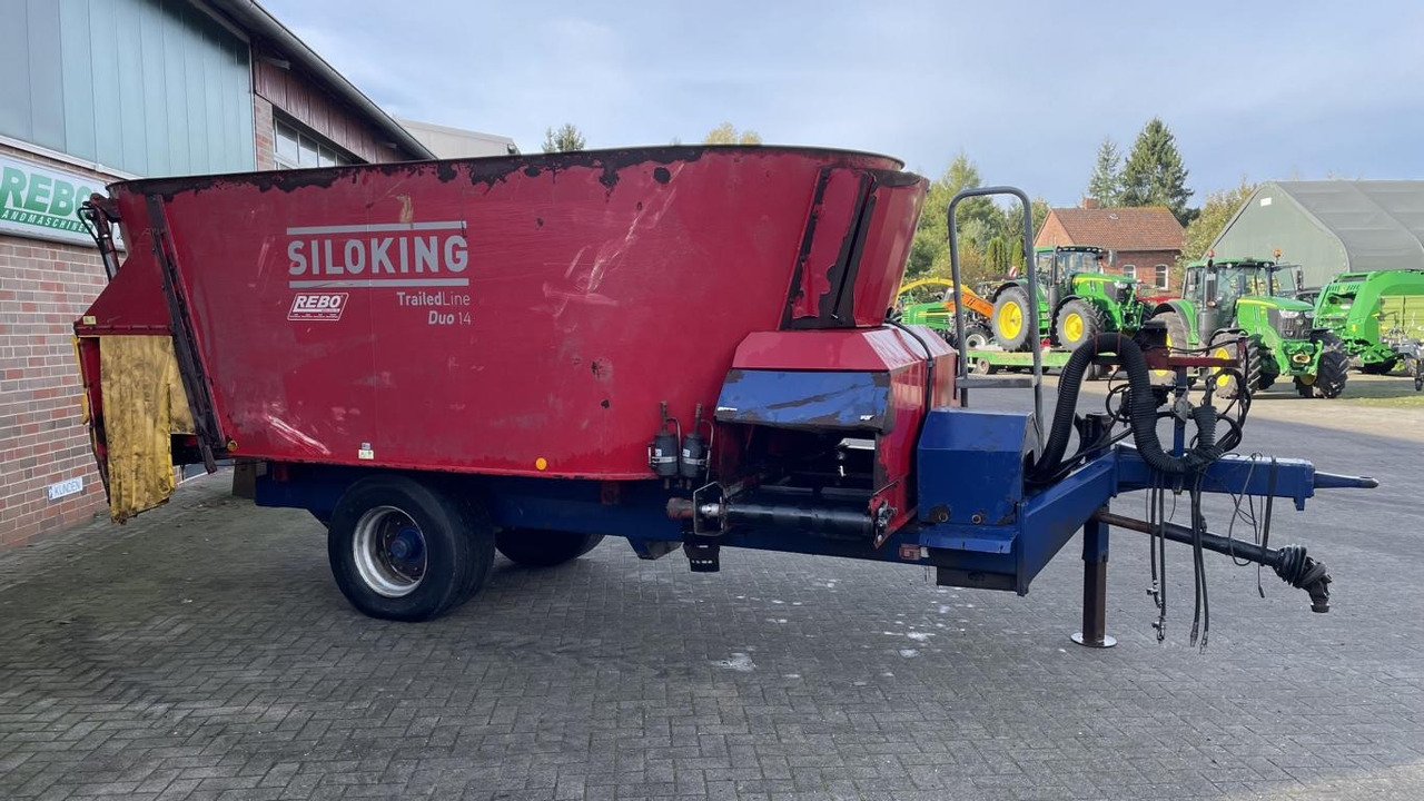Mayer SILOKING DUO 14CBM-T - Vagon-miješalica za krmivo: slika Mayer SILOKING DUO 14CBM-T - Vagon-miješalica za krmivo Mayer SILOKING DUO 14CBM-T - Vagon-miješalica za krmivo: slika Mayer SILOKING DUO 14CBM-T - Vagon-miješalica za krmivo