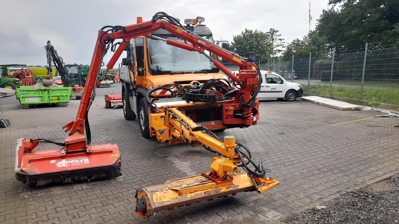 Mercedes-Benz UNIMOG U 527 - Namjenska/ Posebna vozila: slika Mercedes-Benz UNIMOG U 527 - Namjenska/ Posebna vozila Mercedes-Benz UNIMOG U 527 - Namjenska/ Posebna vozila: slika Mercedes-Benz UNIMOG U 527 - Namjenska/ Posebna vozila