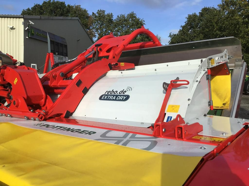 Pöttinger NOVACAT V 10000 ED CL - Kosilica: slika Pöttinger NOVACAT V 10000 ED CL - Kosilica Pöttinger NOVACAT V 10000 ED CL - Kosilica: slika Pöttinger NOVACAT V 10000 ED CL - Kosilica