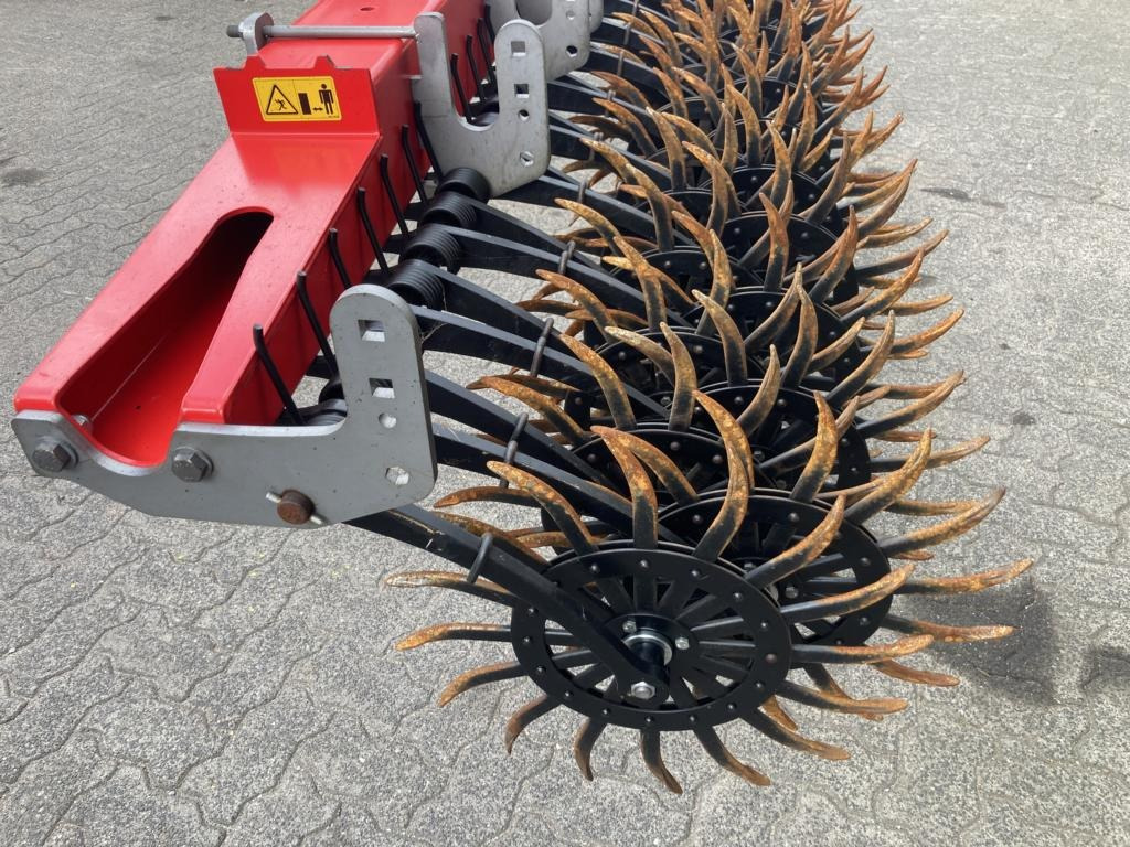 Tanjurača Pöttinger ROTOCARE V 12400: slika Tanjurača Pöttinger ROTOCARE V 12400 Tanjurača Pöttinger ROTOCARE V 12400: slika Tanjurača Pöttinger ROTOCARE V 12400