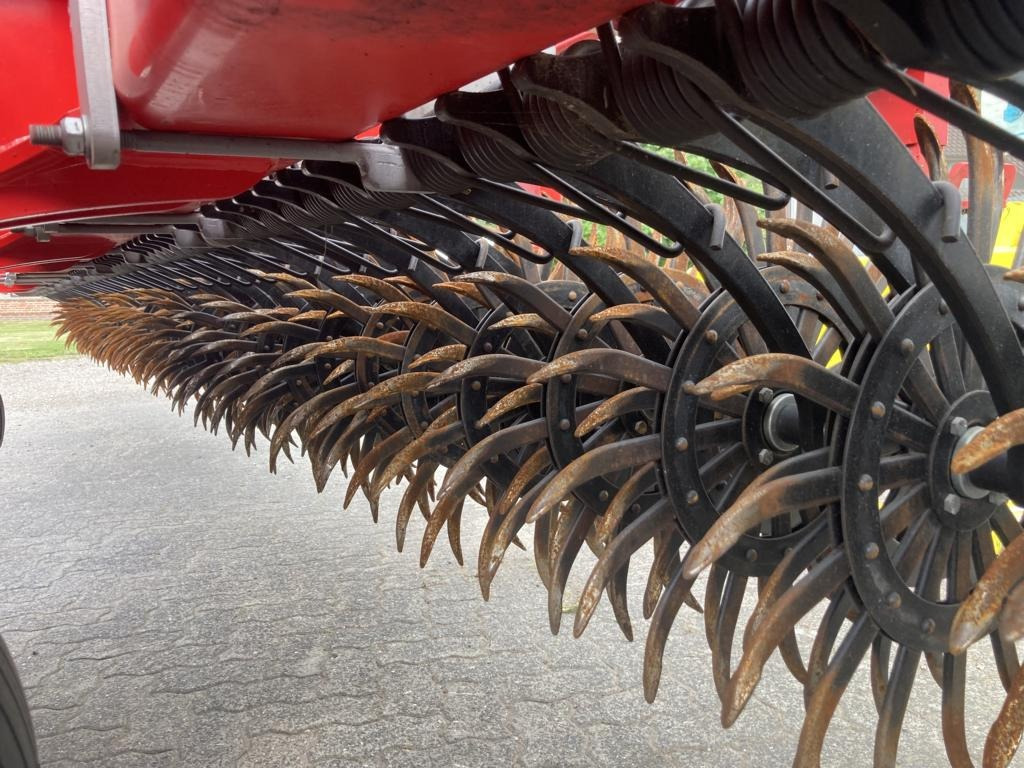 Tanjurača Pöttinger ROTOCARE V 12400: slika Tanjurača Pöttinger ROTOCARE V 12400 Tanjurača Pöttinger ROTOCARE V 12400: slika Tanjurača Pöttinger ROTOCARE V 12400