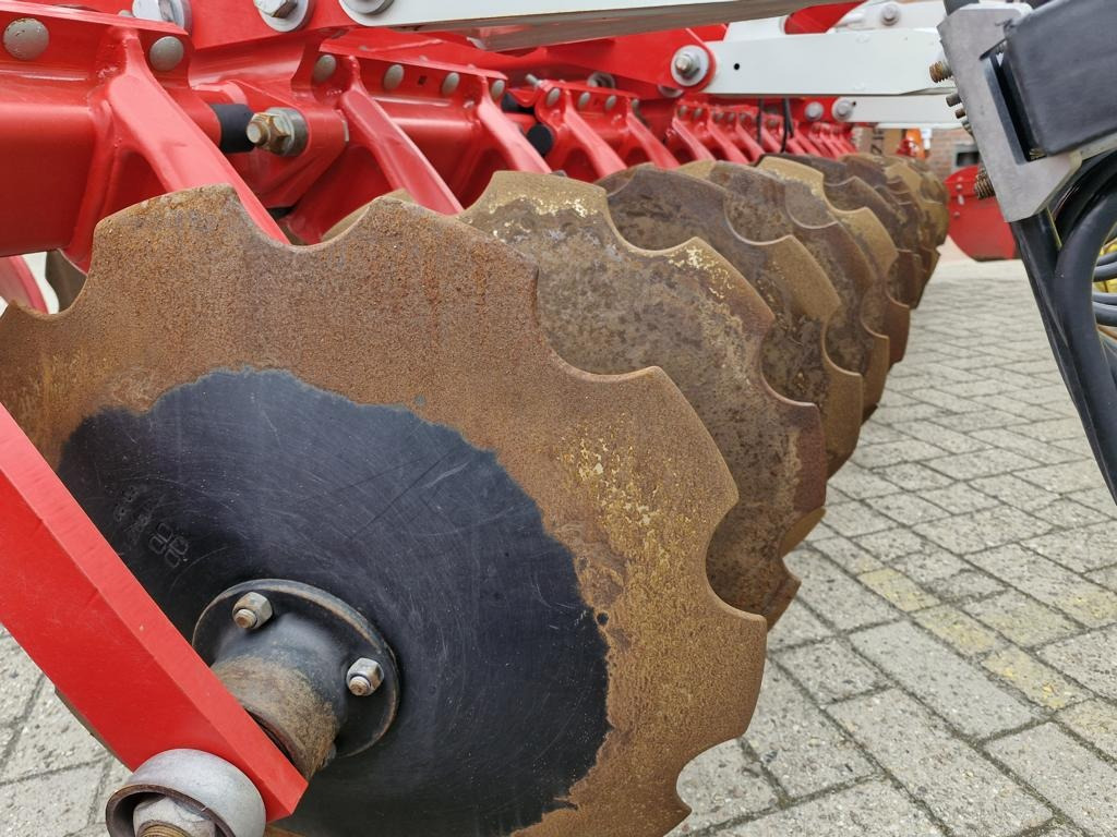 Pöttinger TERRADISC 4001 K - Tanjurača: slika Pöttinger TERRADISC 4001 K - Tanjurača Pöttinger TERRADISC 4001 K - Tanjurača: slika Pöttinger TERRADISC 4001 K - Tanjurača