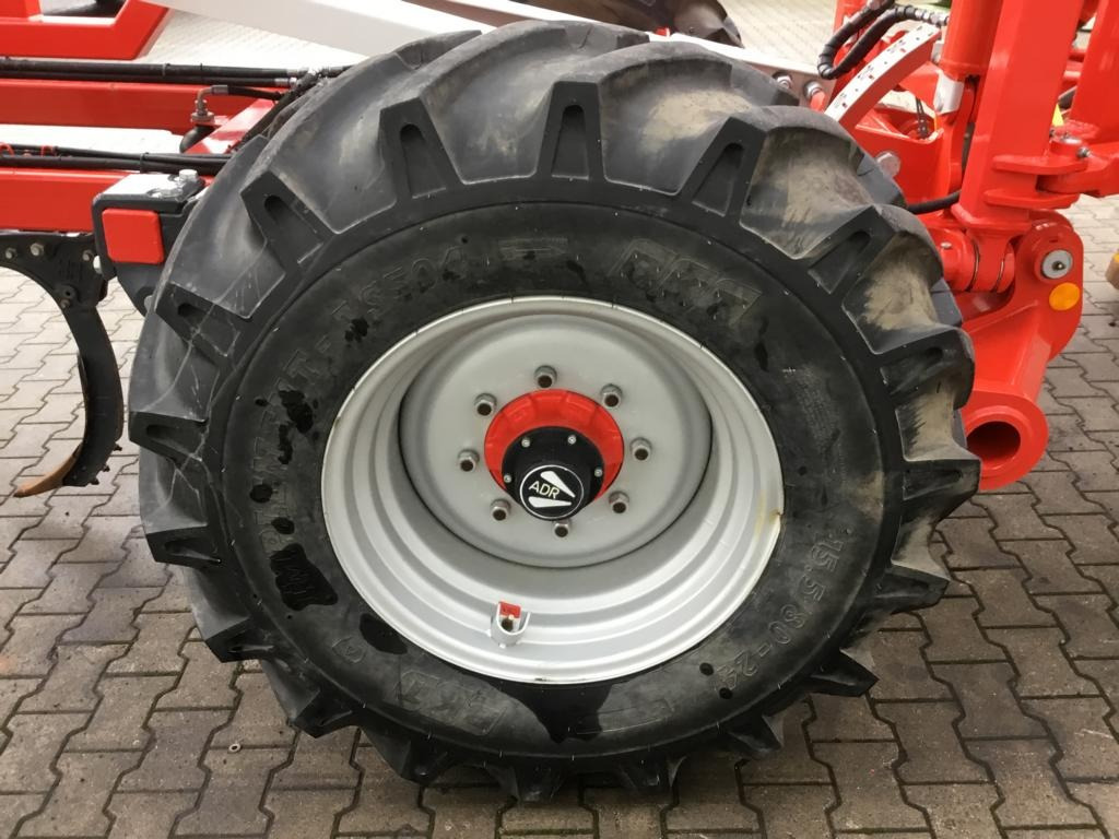 Pöttinger TERRIA 5040 - Kultivator: slika Pöttinger TERRIA 5040 - Kultivator Pöttinger TERRIA 5040 - Kultivator: slika Pöttinger TERRIA 5040 - Kultivator
