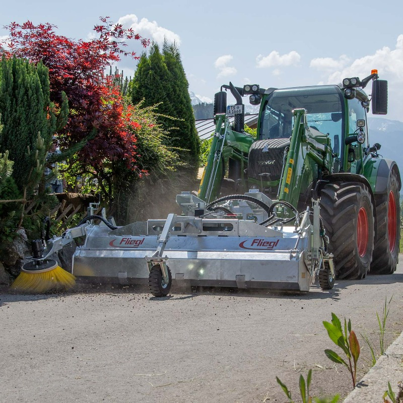 Fliegl KEH 2300 TYPE 600 - Priključak: slika Fliegl KEH 2300 TYPE 600 - Priključak Fliegl KEH 2300 TYPE 600 - Priključak: slika Fliegl KEH 2300 TYPE 600 - Priključak