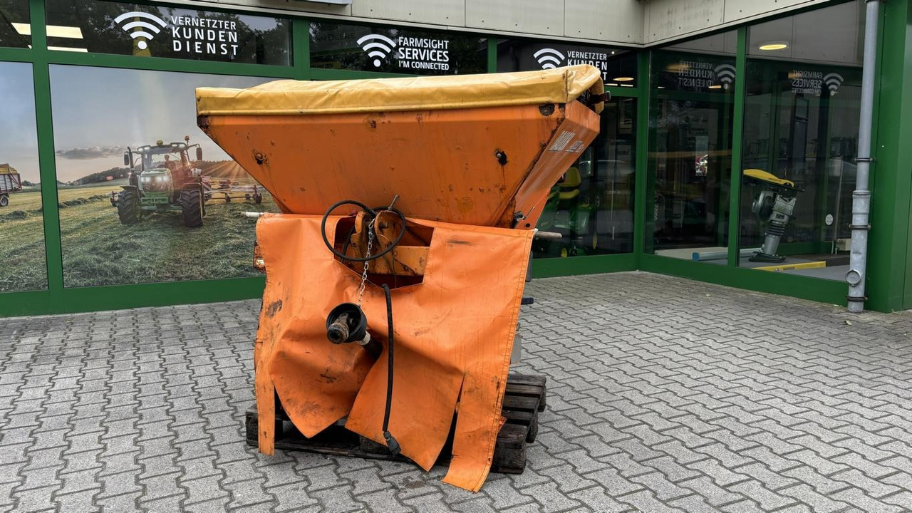 Rauch AXEO 18.1 H - Posipač pijeska/ Soli: slika Rauch AXEO 18.1 H - Posipač pijeska/ Soli Rauch AXEO 18.1 H - Posipač pijeska/ Soli: slika Rauch AXEO 18.1 H - Posipač pijeska/ Soli