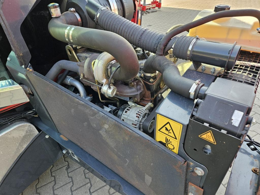 Trioliet Smarttrac TS 1-1200 - Vagon-miješalica za krmivo: slika Trioliet Smarttrac TS 1-1200 - Vagon-miješalica za krmivo Trioliet Smarttrac TS 1-1200 - Vagon-miješalica za krmivo: slika Trioliet Smarttrac TS 1-1200 - Vagon-miješalica za krmivo