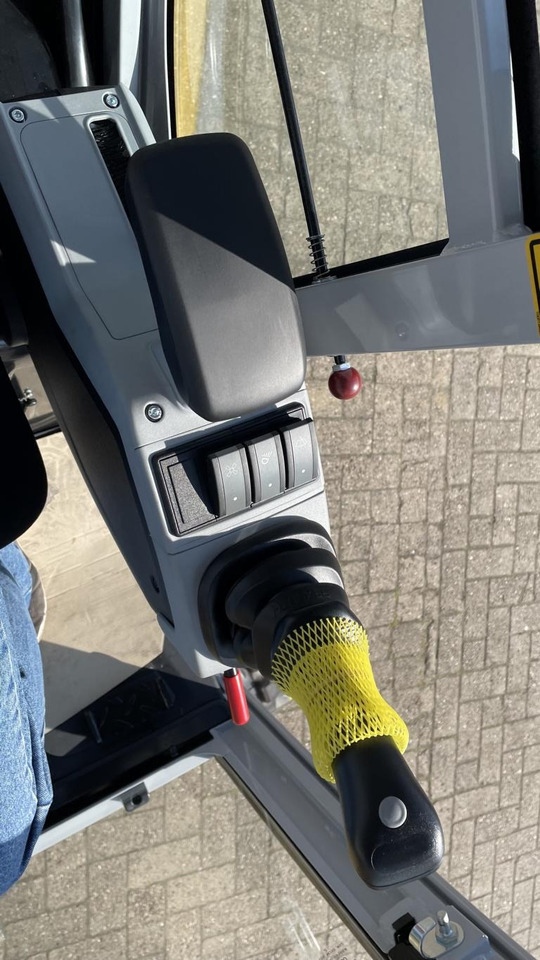 Wacker ET 16 - Mini bager: slika Wacker ET 16 - Mini bager Wacker ET 16 - Mini bager: slika Wacker ET 16 - Mini bager