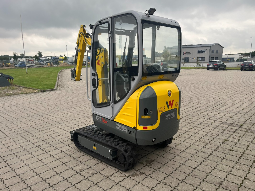 Wacker ET 16 - Mini bager: slika Wacker ET 16 - Mini bager Wacker ET 16 - Mini bager: slika Wacker ET 16 - Mini bager