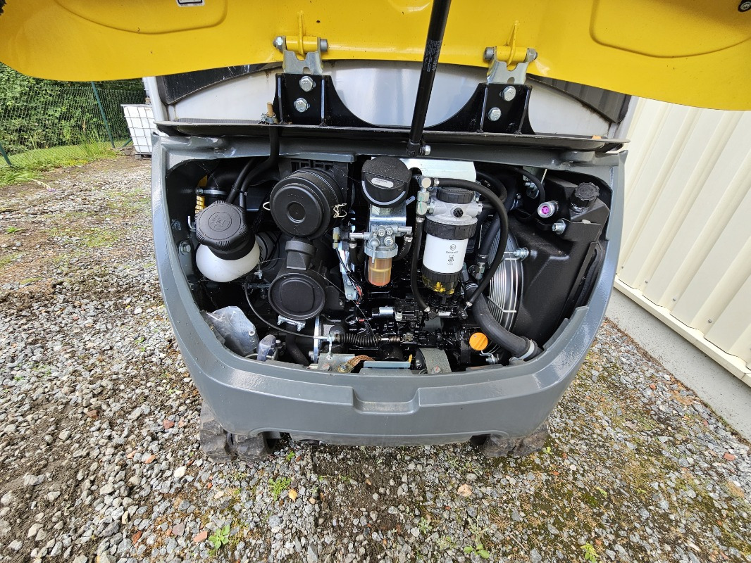 Wacker ET 18 - Mini bager: slika Wacker ET 18 - Mini bager Wacker ET 18 - Mini bager: slika Wacker ET 18 - Mini bager