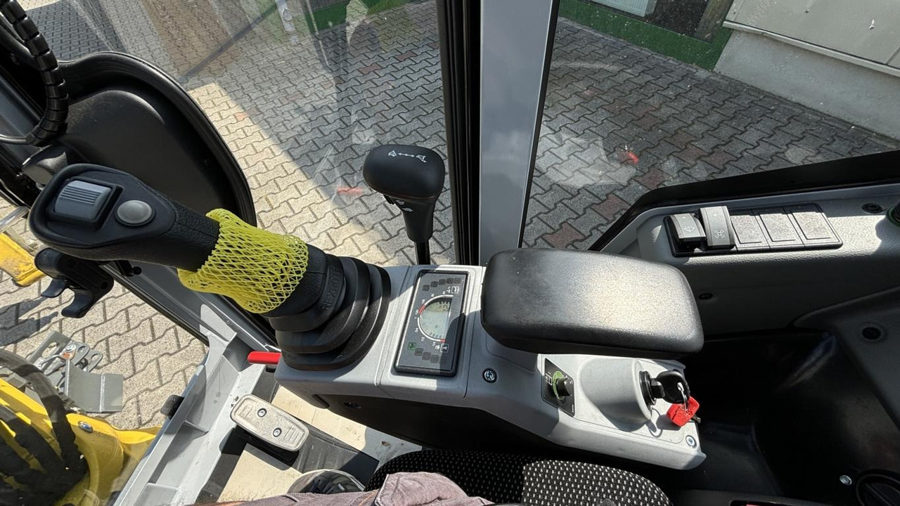 Wacker ET 20 - Mini bager: slika Wacker ET 20 - Mini bager Wacker ET 20 - Mini bager: slika Wacker ET 20 - Mini bager