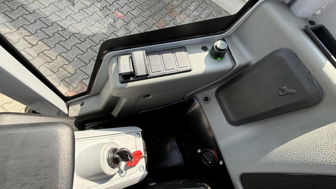 Wacker ET 20 - Mini bager: slika Wacker ET 20 - Mini bager Wacker ET 20 - Mini bager: slika Wacker ET 20 - Mini bager